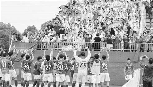 继“村超”后,“苏超”又爆火了 图据新华社